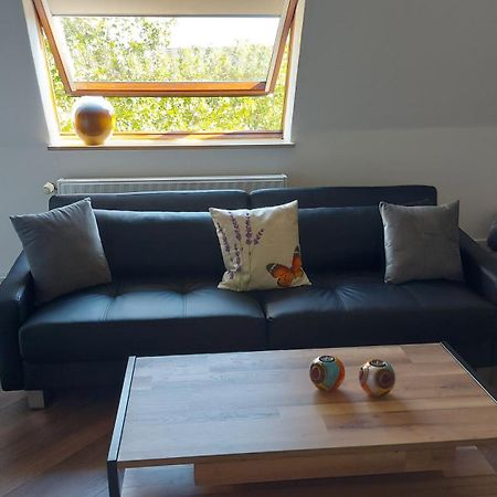 City Apartment, Ferienwohnung 3 Zkdb, Balkon, Dachgeschoss, Naehe Duesseldorf Крефельд Екстер'єр фото