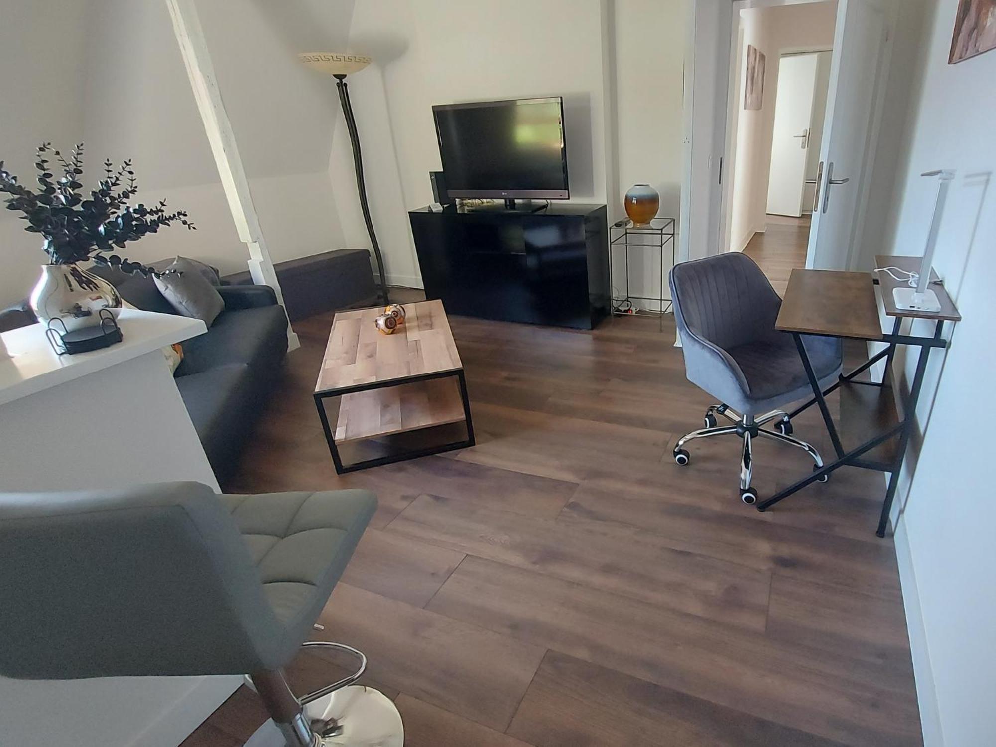City Apartment, Ferienwohnung 3 Zkdb, Balkon, Dachgeschoss, Naehe Duesseldorf Крефельд Екстер'єр фото
